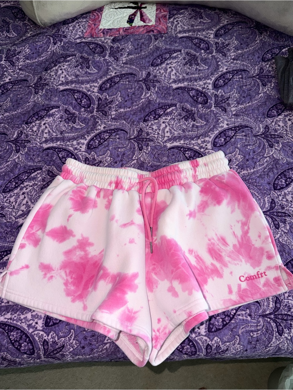 Comfrt Womens Minimalist Shorts Strawberry Swirl - Picture 2 of 7
